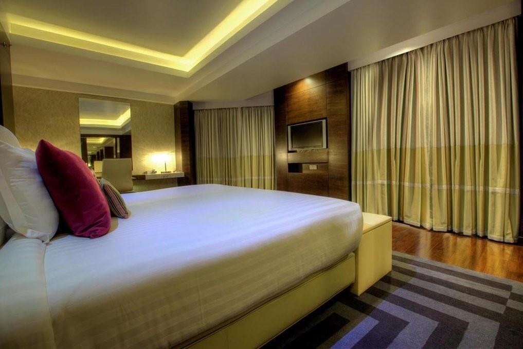 Avari Towers Carachi Quarto foto A bedroom at the hotel