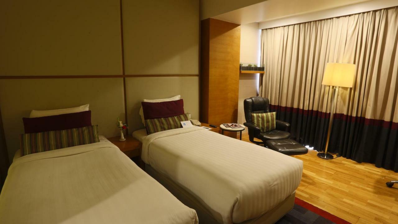 Avari Towers Carachi Exterior foto A room at the hotel